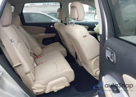 2012 Dodge Journey Sxt z USA, uszkodzony, nr VIN 3C4PDCBG7CT203649